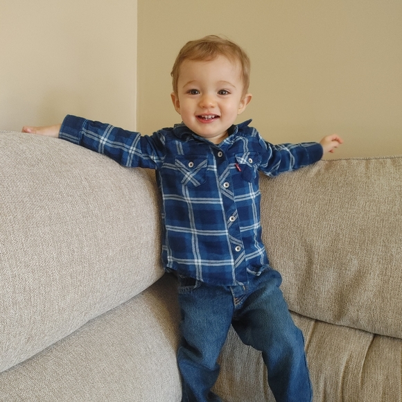 Welcome to my closet!! - Picture 3 of 6